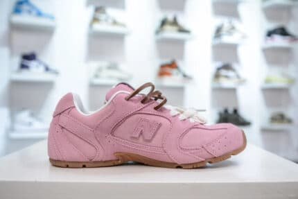 New Balance 530 Pink Suede